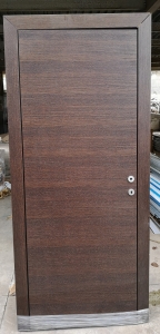 PORTA BATTENTE SX CON TELAIO PARTICOLARE ESTERNO E COPRIFILI 80X210 €30.00