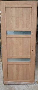 PORTA BATTETE DX NOCE CHIARO RAFFAELLO. LISTELLARE CON VETRI SATINATI. TELAIO E COPRIFILI 80X210 €30.00