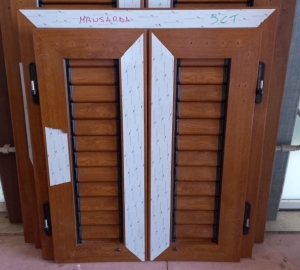 PERSIANA PVC 2 ANTE ROVERE GOLD, L73 X H835 €277,35 POSA E TRASPORTO ESCLUSI