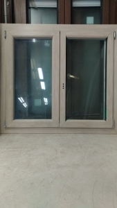 FINESTRA PVC DX ROVERE SBIANCATO, L119,5XH109. €249,00 POSA E TRASPORTO ESCLUSI